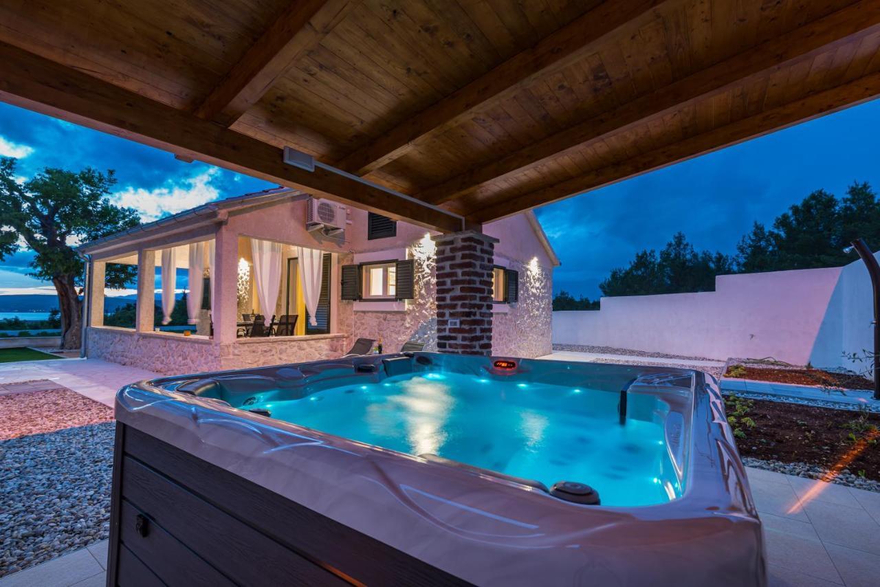 נוביגראד דאלמטיה Holiday Home Figurica מראה חיצוני תמונה